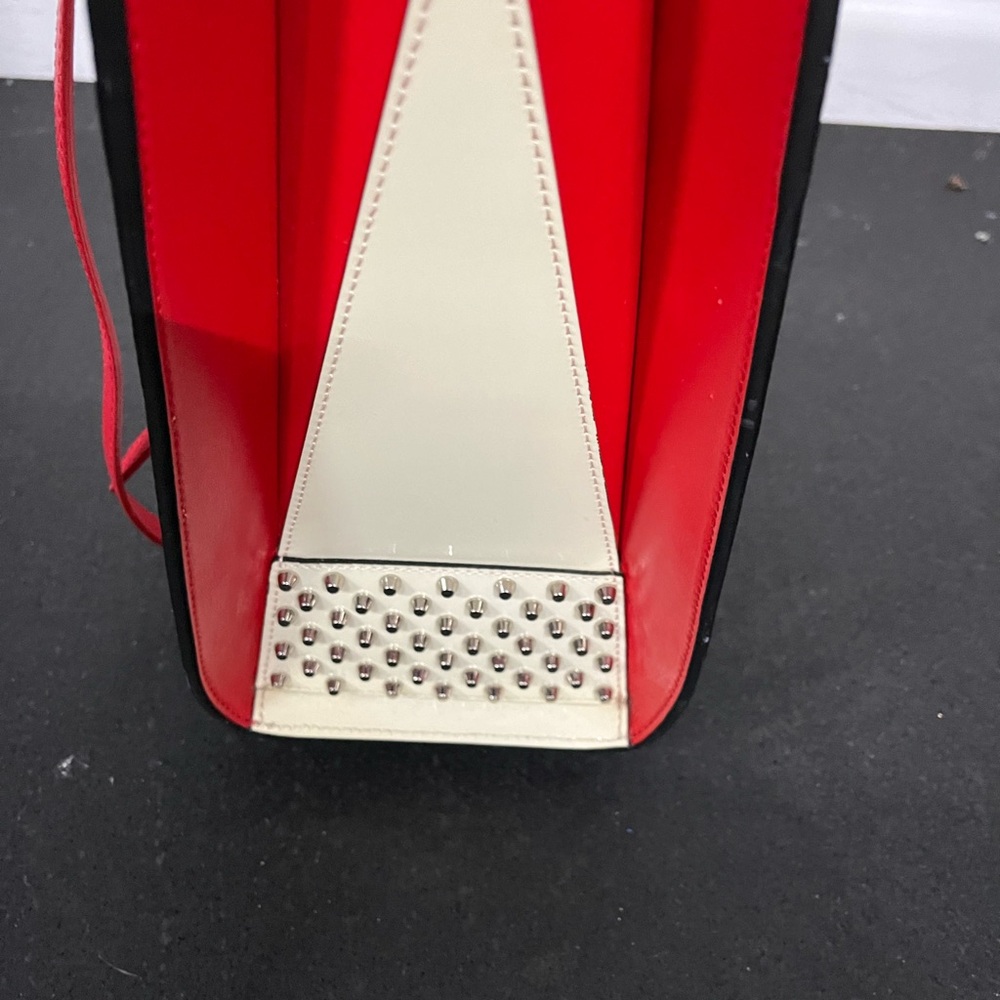 Christian Louboutin Paloma Bag Medium - Picture 8 of 10